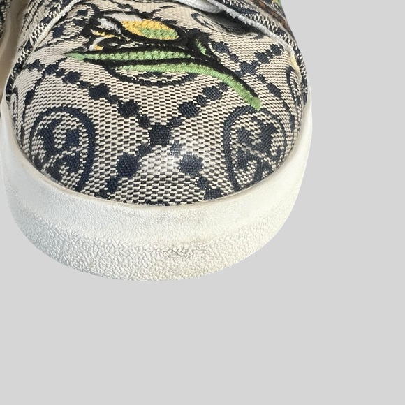 Tory Burch T Monogram Howell Embroidered Sneaker. - Picture 6 of 9